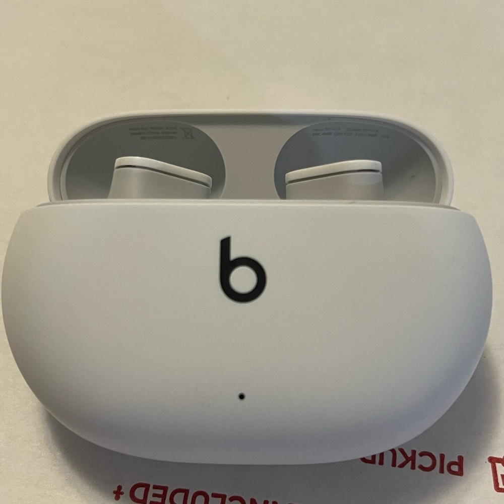 Brand New Beats by Dr. Dre Studio Buds A2514 Bluetooth
